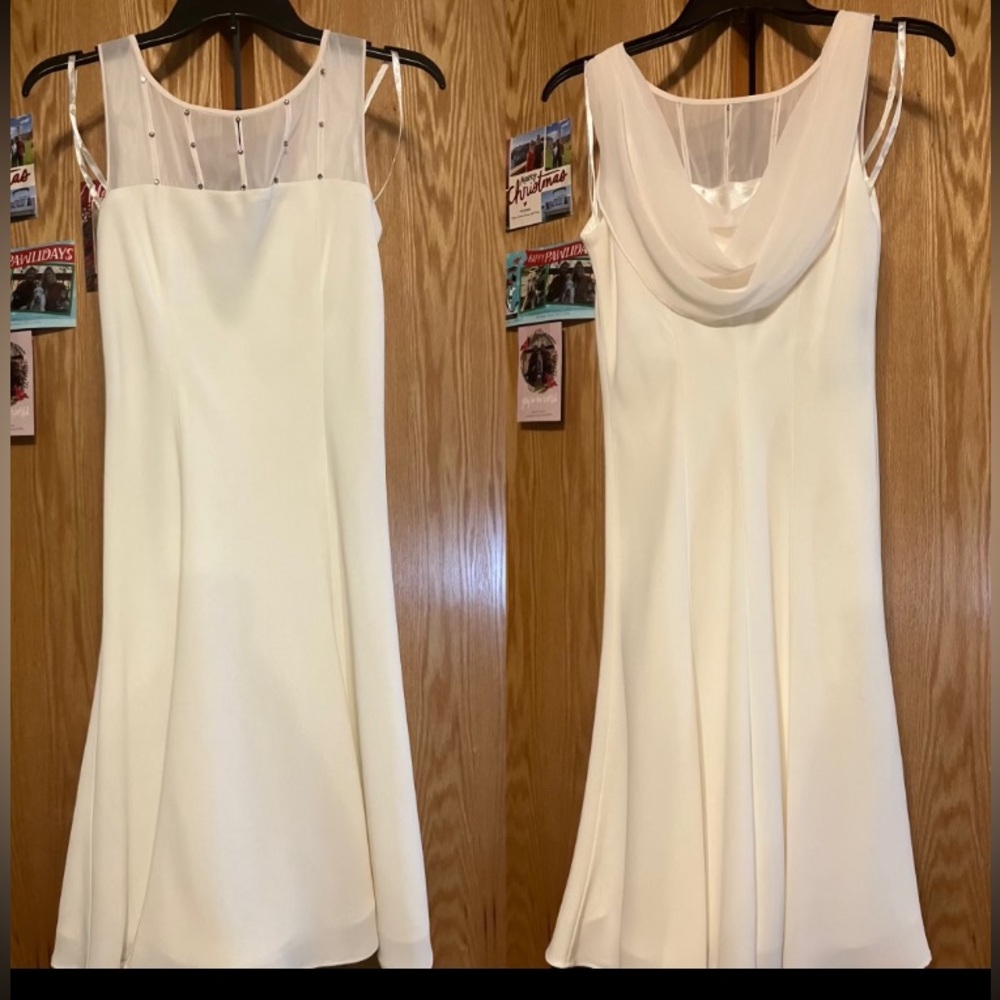 $149 Evan Picone formal cream color illusion neckline & draped back dress Sz 4P
